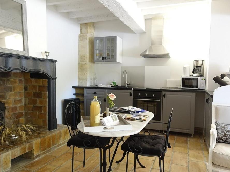 Les Gites Du Domaine De Rhodes Avignon Room photo