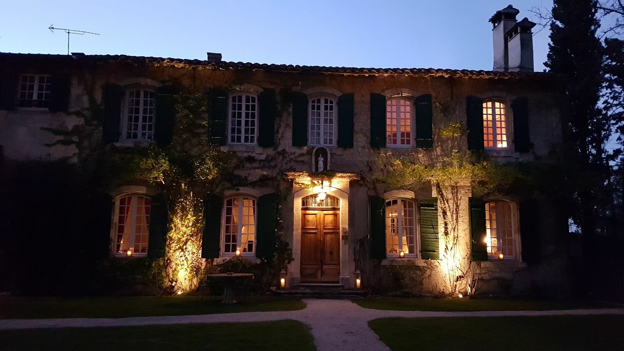 Les Gites Du Domaine De Rhodes Avignon Exterior photo